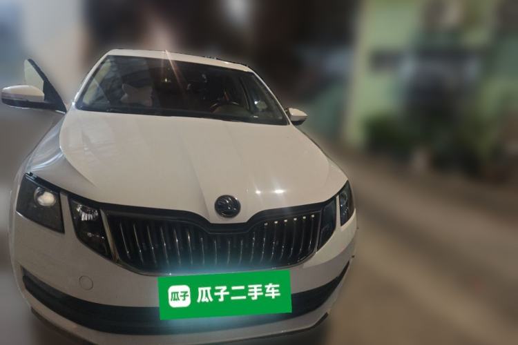 Used Skoda Octavia 2020 1.5L Automatic SmartDrive Comfort Edition Front Right 45 Deg