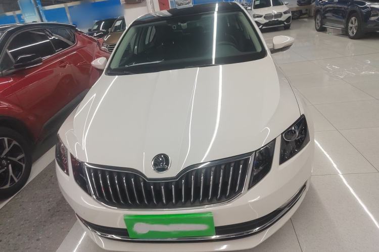 Used Skoda Octavia 2020 TSI230 DSG SmartDrive Luxury Edition Front