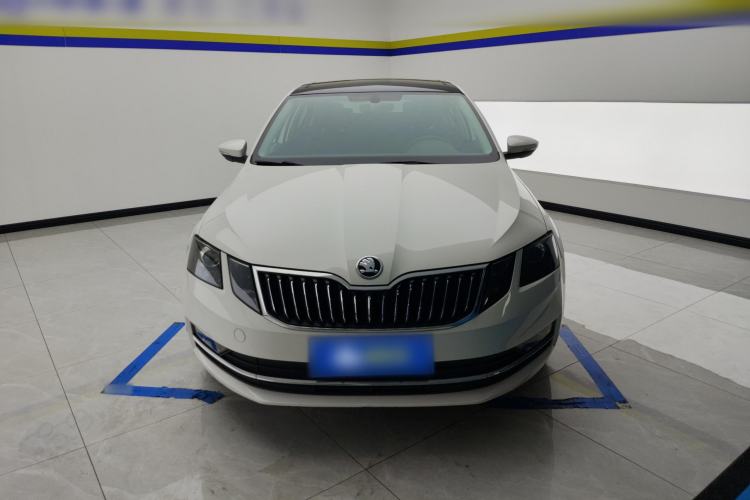 Used Skoda Octavia 2020 TSI230 DSG SmartDrive Luxury Edition Front