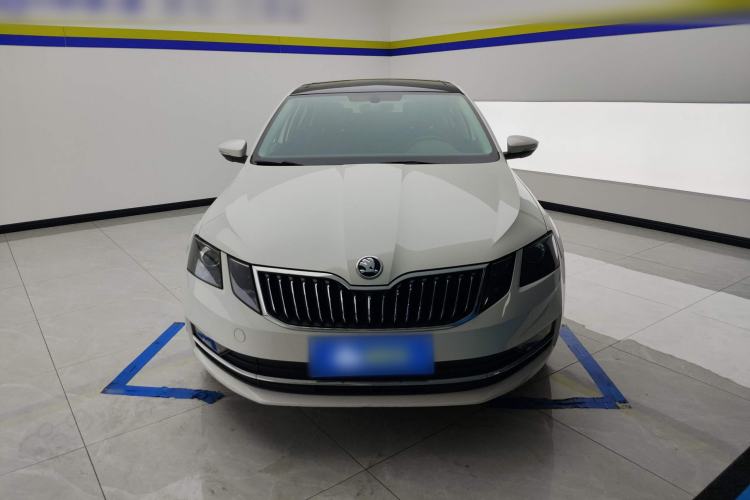 Used Skoda Octavia 2020 TSI230 DSG SmartDrive Luxury Edition Front
