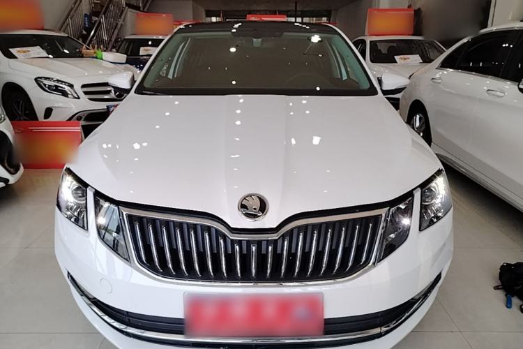 Used Skoda Octavia 2020 1.5L Automatic SmartDrive Luxury Edition Front