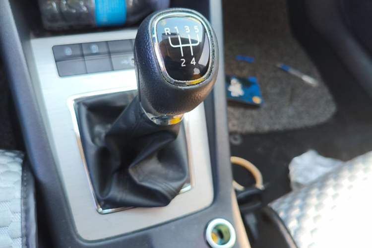 Used Skoda Octavia 2020 1.5L Manual SmartDrive Comfort Edition Gear Lever