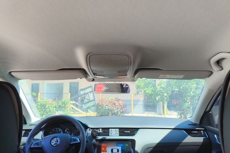Used Skoda Octavia 2020 1.5L Manual SmartDrive Comfort Edition Headliner