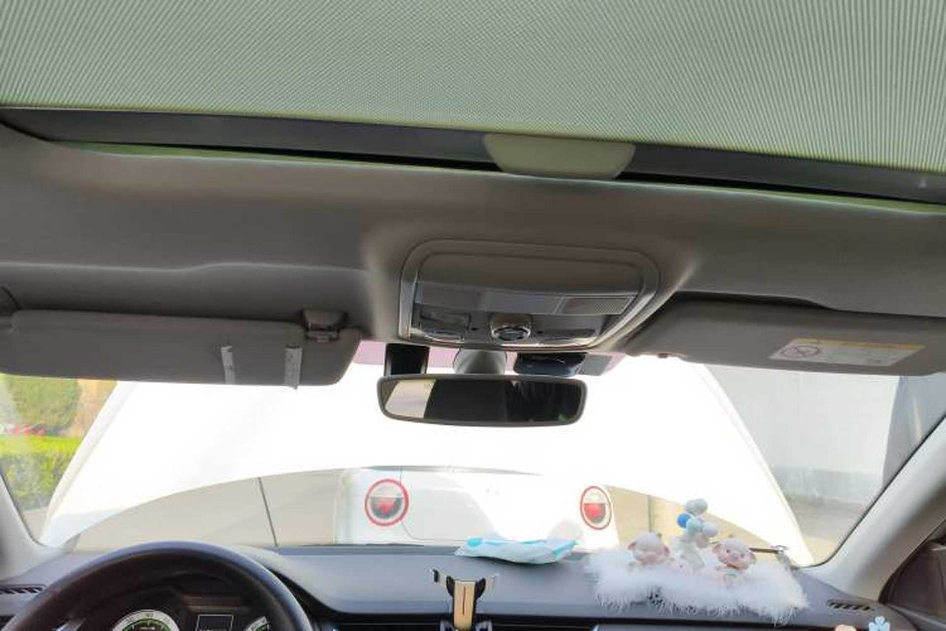Used Skoda Octavia 2020 1.5L Automatic SmartDrive Luxury Edition Headliner