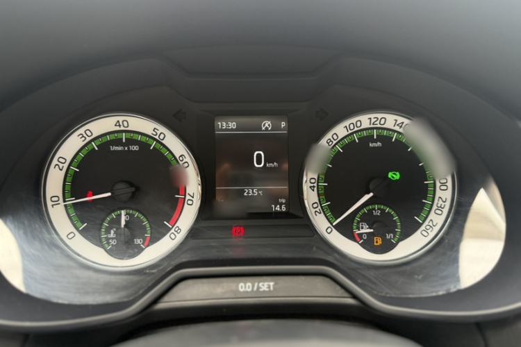 Used Skoda Octavia 2020 1.5L Automatic SmartDrive Luxury Edition Interior 3