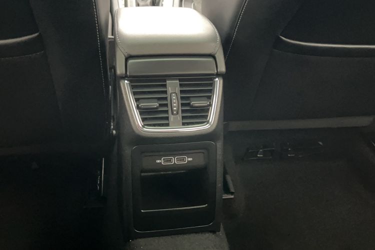 Used Skoda Octavia 2020 1.5L Automatic SmartDrive Luxury Edition Interior 4