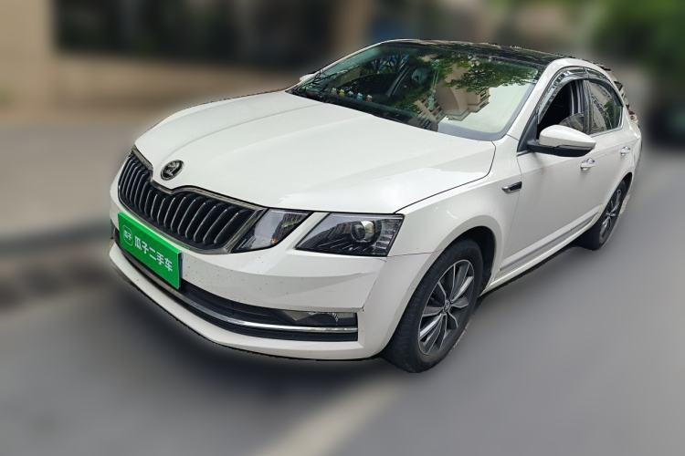 Used Skoda Octavia 2020 1.5L Automatic SmartDrive Luxury Edition Guazi used car, China used car export, Used car for sale, Used cars, Cheapest cars for sale
