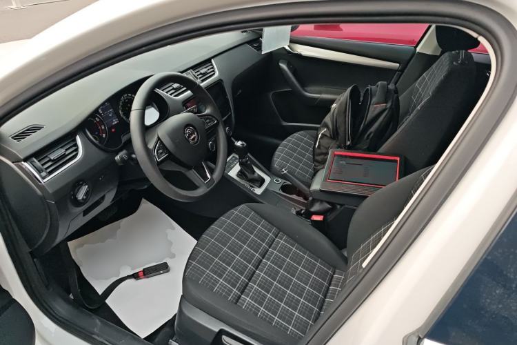 Used Skoda Octavia 2020 1.5L Automatic SmartDrive Comfort Edition Left Front Seat