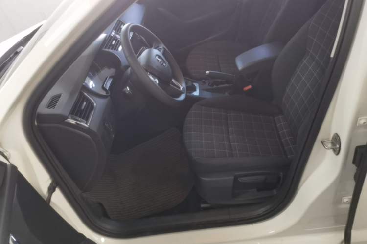 Used Skoda Octavia 2020 TSI230 DSG SmartDrive Comfort Edition Left Front Seat