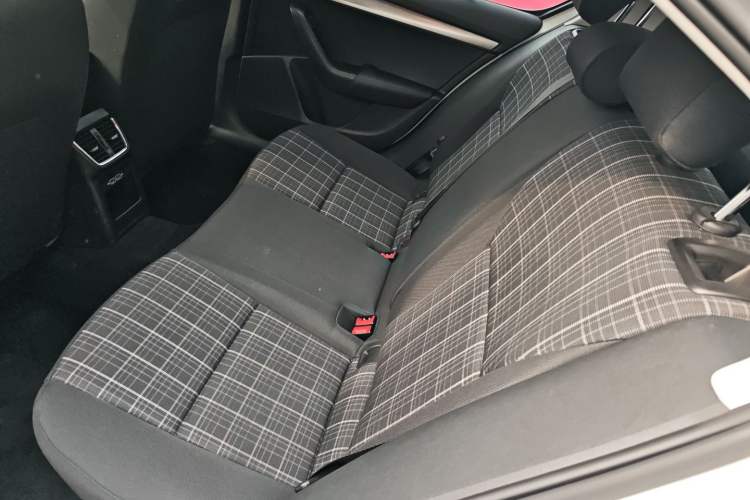 Used Skoda Octavia 2020 1.5L Automatic SmartDrive Comfort Edition Left Rear Seat