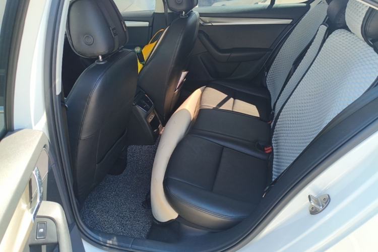 Used Skoda Octavia 2020 1.5L Manual SmartDrive Comfort Edition Left Rear Seat