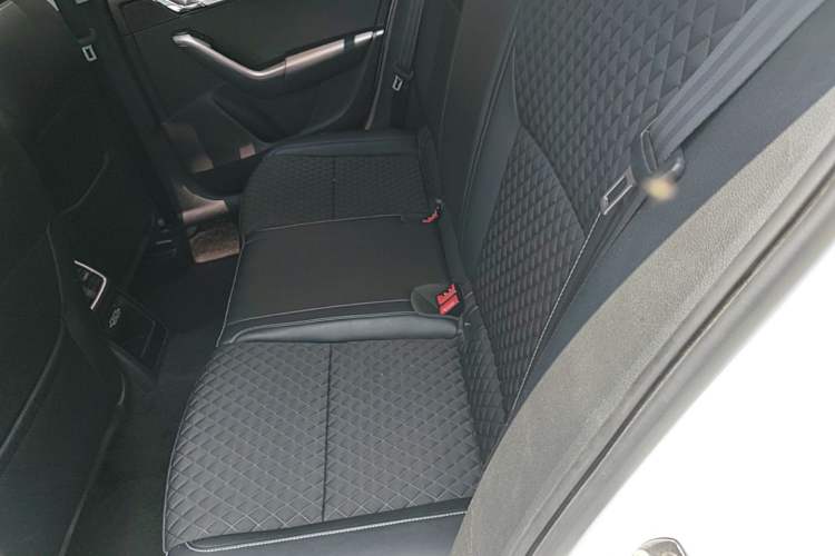 Used Skoda Octavia 2020 TSI230 DSG SmartDrive Luxury Edition Left Rear Seat