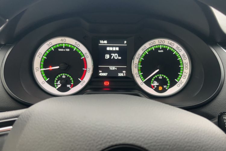 Used Skoda Octavia 2020 1.5L Automatic SmartDrive Luxury Edition Odometer Close Up
