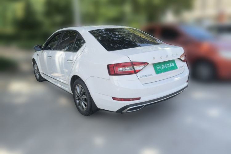 Used Skoda Octavia 2020 1.5L Automatic SmartDrive Luxury Edition Rear Left 45 Deg
