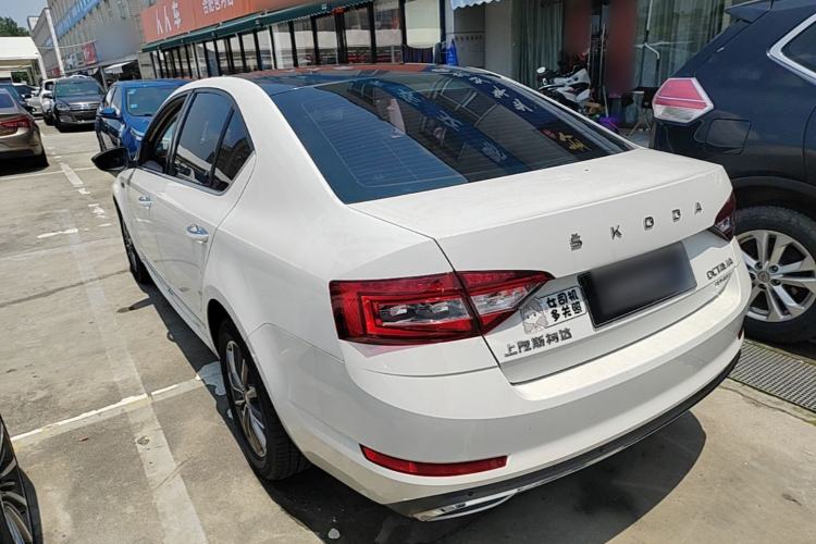 Used Skoda Octavia 2020 TSI230 DSG SmartDrive Luxury Edition Rear Left 45 Deg
