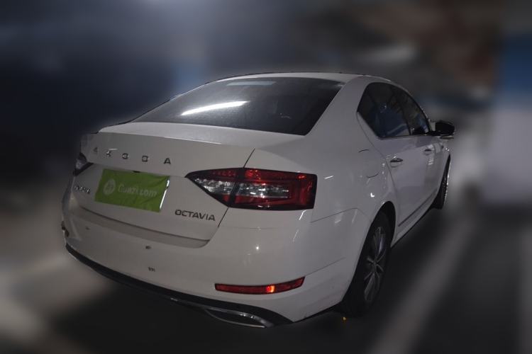 Used Skoda Octavia 2020 1.5L Automatic SmartDrive Luxury Edition Rear Right 45 Deg