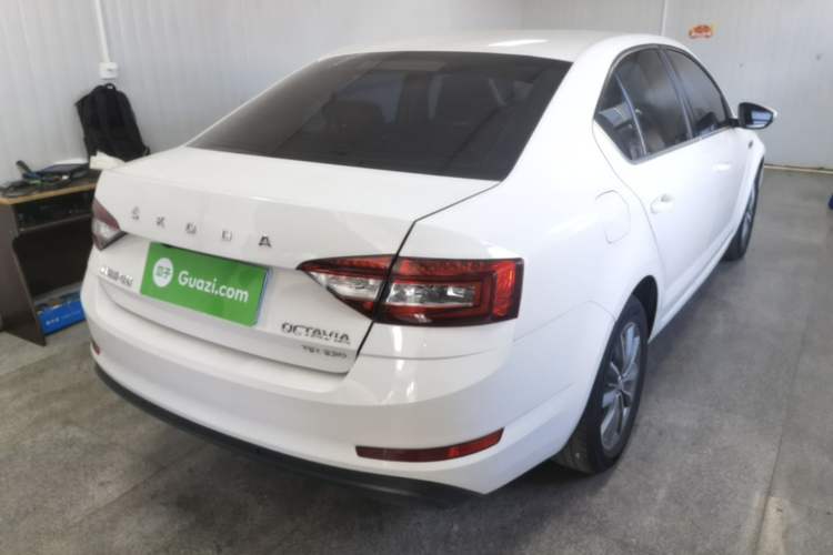 Used Skoda Octavia 2020 TSI230 DSG SmartDrive Comfort Edition Rear Right 45 Deg