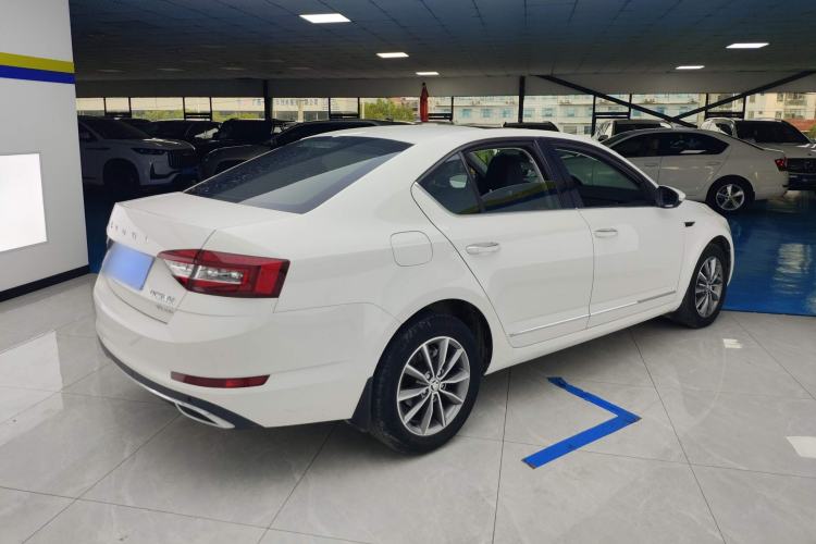 Used Skoda Octavia 2020 TSI230 DSG SmartDrive Luxury Edition Rear Right 45 Deg