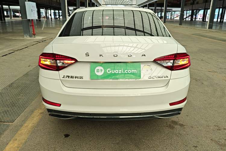Used Skoda Octavia 2020 TSI230 DSG SmartDrive Luxury Edition Rear