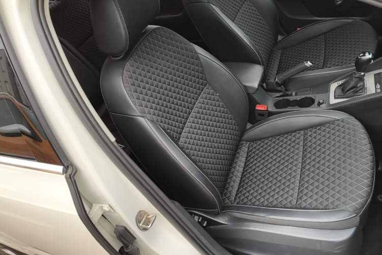 Used Skoda Octavia 2020 TSI230 DSG SmartDrive Luxury Edition Right Front Seat