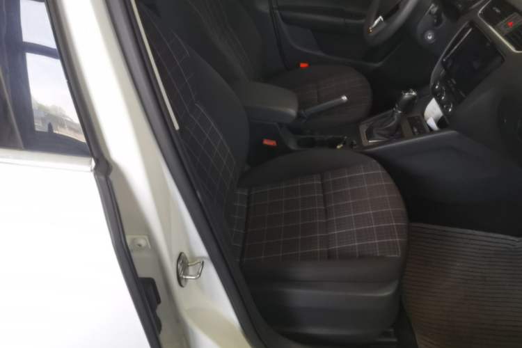 Used Skoda Octavia 2020 TSI230 DSG SmartDrive Comfort Edition Right Front Seat