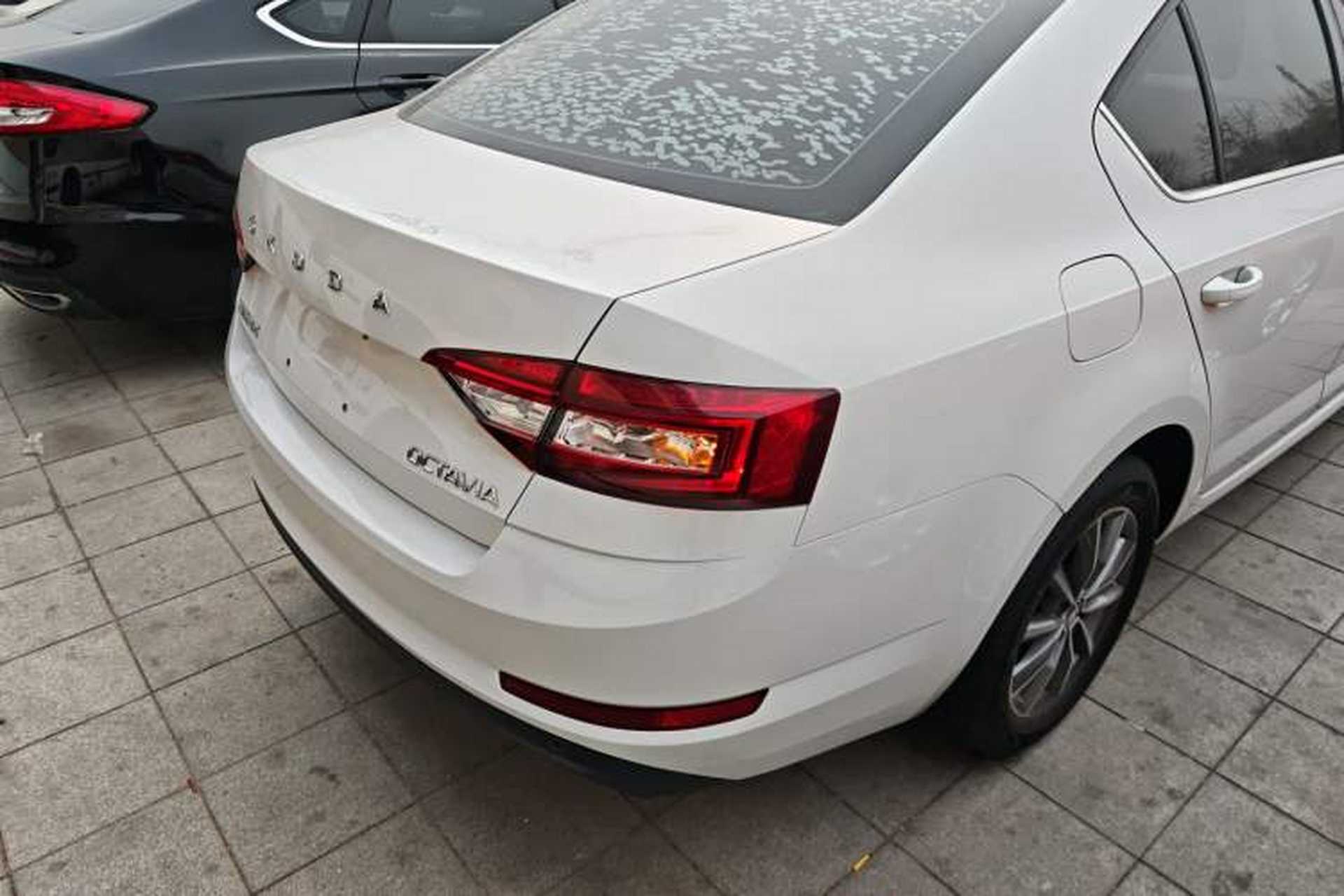 Used Skoda Octavia 2020 1.5L Automatic SmartDrive Comfort Edition Right Rear Taillight