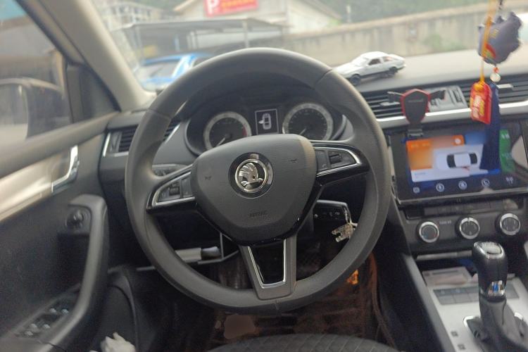 Used Skoda Octavia 2020 TSI280 DSG SmartDrive Luxury Edition Steering Wheel