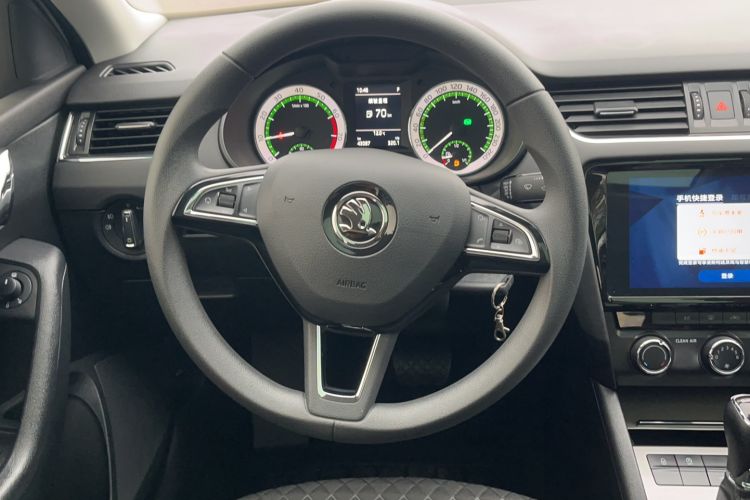 Used Skoda Octavia 2020 1.5L Automatic SmartDrive Luxury Edition Steering Wheel