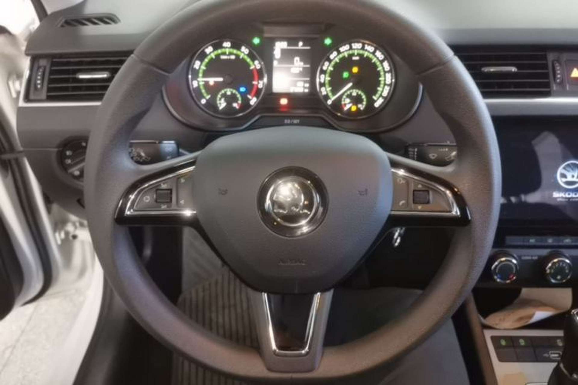 Used Skoda Octavia 2020 TSI230 DSG SmartDrive Comfort Edition Steering Wheel