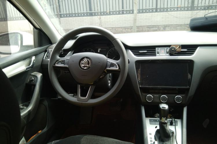 Used Skoda Octavia 2020 TSI230 DSG SmartDrive Comfort Edition Steering Wheel
