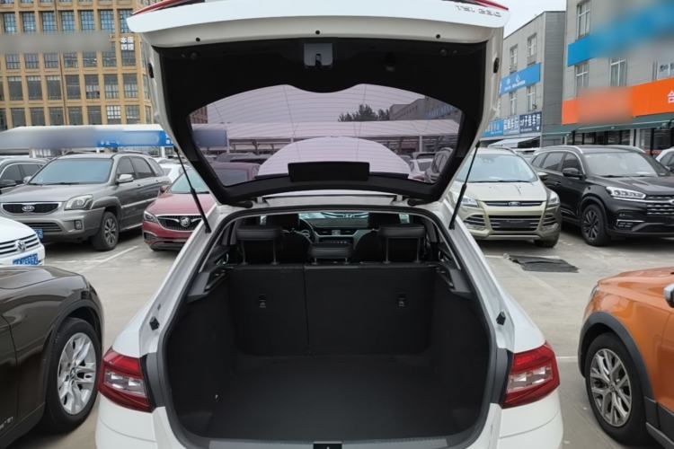 Used Skoda Octavia 2020 TSI230 DSG SmartDrive Luxury Edition Trunk