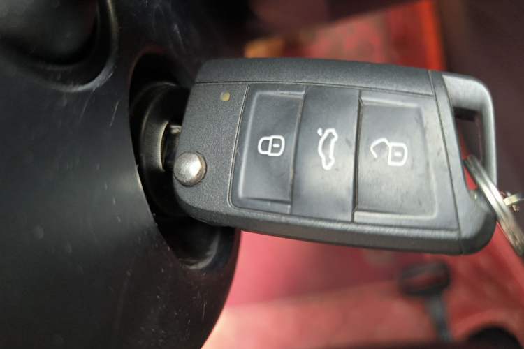 Used Skoda Octavia 2020 1.5L Automatic SmartDrive Luxury Edition Vehicle Key
