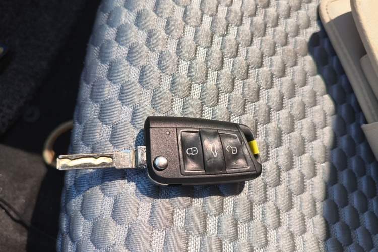 Used Skoda Octavia 2020 1.5L Manual SmartDrive Comfort Edition Vehicle Key