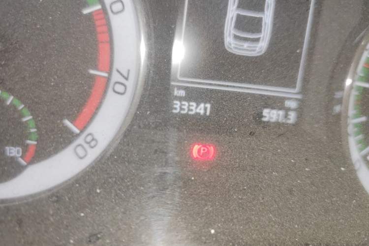 Used Skoda Octavia 2020 TSI230 DSG SmartDrive Luxury Edition Odometer Close Up