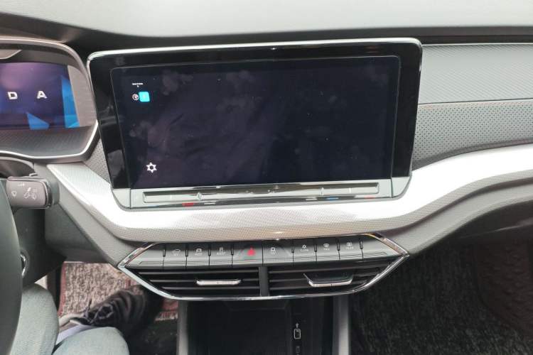 Used Skoda Octavia 2021 PRO TSI280 DSG Flagship Edition Audio And AC Panel