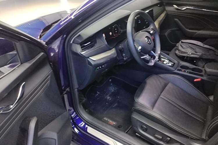 Used Skoda Octavia 2021 PRO TSI280 DSG Prestige Edition Driver Seat