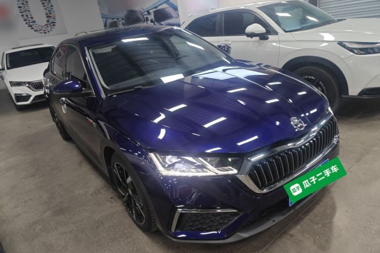 Used Skoda Octavia 2021 PRO TSI280 DSG Luxury Edition Front Right 45 Deg
