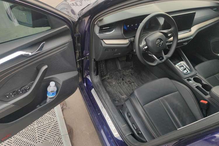 Used Skoda Octavia 2021 PRO TSI280 DSG Prestige Edition Interior 2