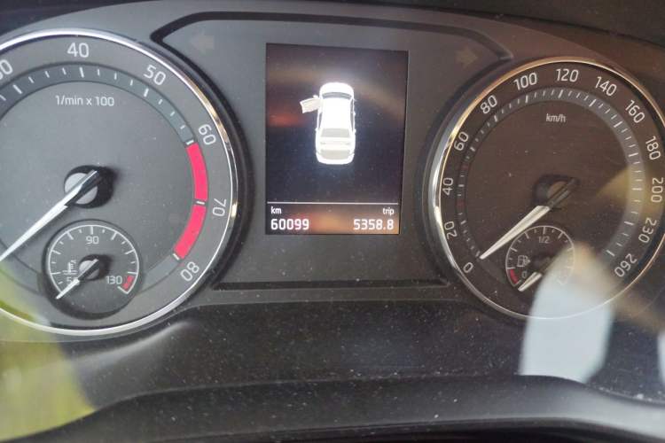Used Skoda Octavia 2021 PRO TSI280 DSG Luxury Edition Odometer Close Up