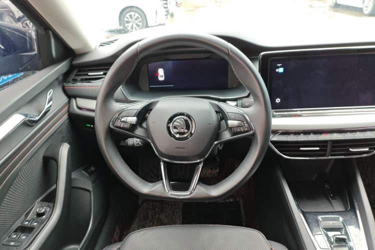 Used Skoda Octavia 2021 PRO TSI280 DSG Flagship Edition Steering Wheel