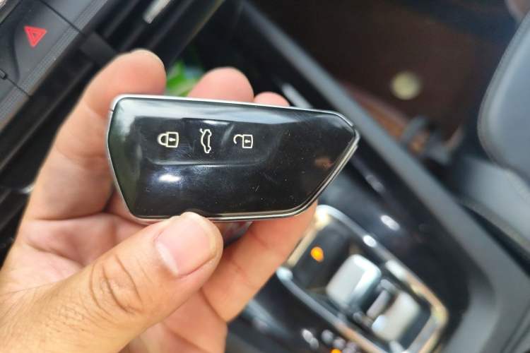 Used Skoda Octavia 2021 PRO TSI280 DSG Luxury Edition Vehicle Key