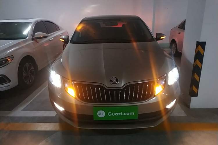 Used Skoda Octavia 2021 1.5L Automatic Comfort Edition Front