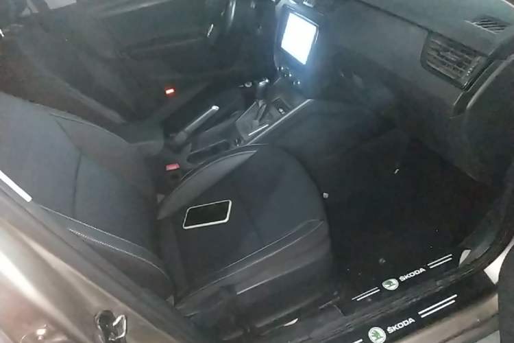 Used Skoda Octavia 2021 1.5L Automatic Comfort Edition Right Front Seat