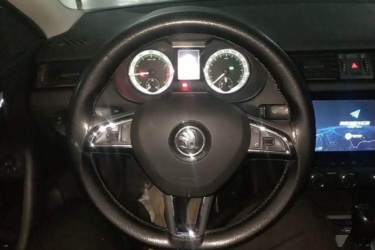 Used Skoda Octavia 2021 1.5L Automatic Comfort Edition Steering Wheel