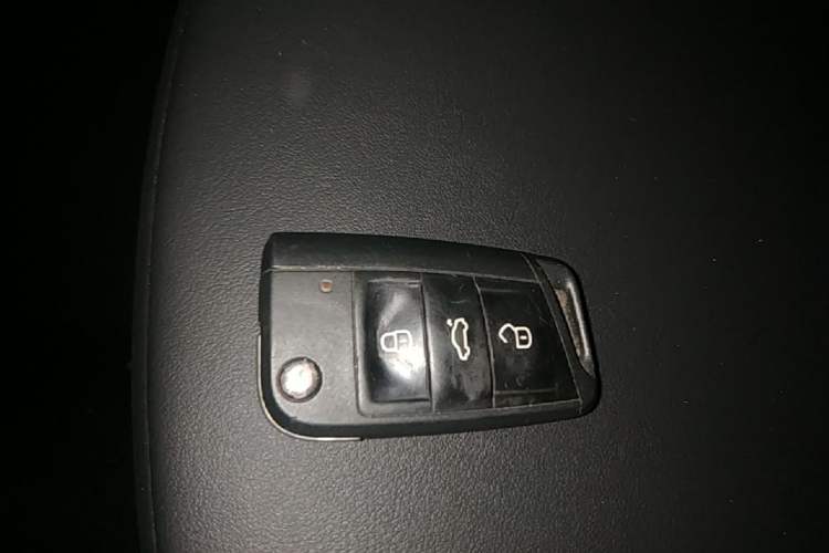 Used Skoda Octavia 2021 1.5L Automatic Comfort Edition Vehicle Key