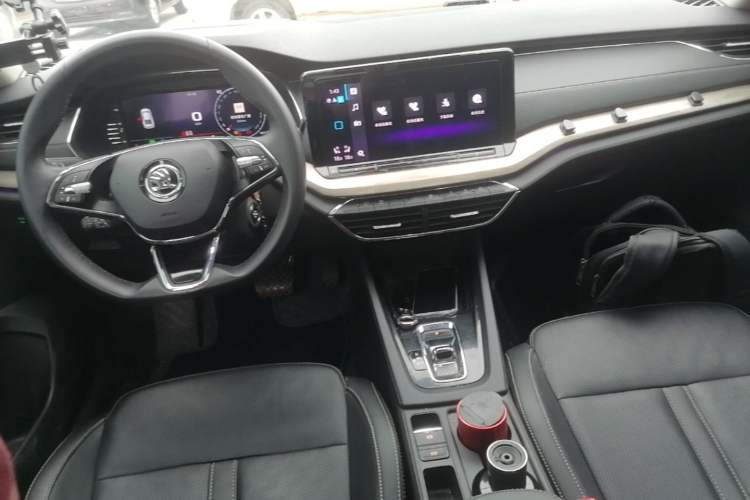 Used Skoda Octavia 2021 PRO TSI280 DSG Prestige Edition Center Console