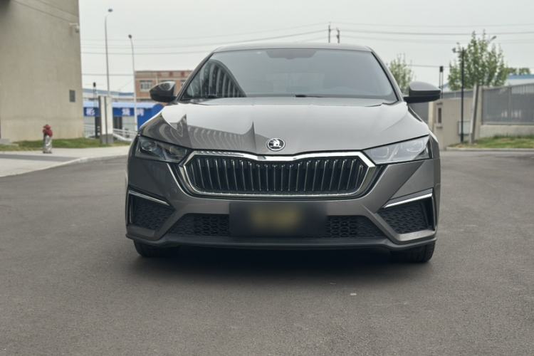 Used Skoda Octavia 2021 PRO TSI280 DSG Luxury Edition Exterior 2