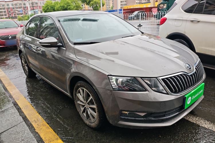 Used Skoda Octavia 2021 1.5L Automatic Comfort Edition Front Right 45 Deg
