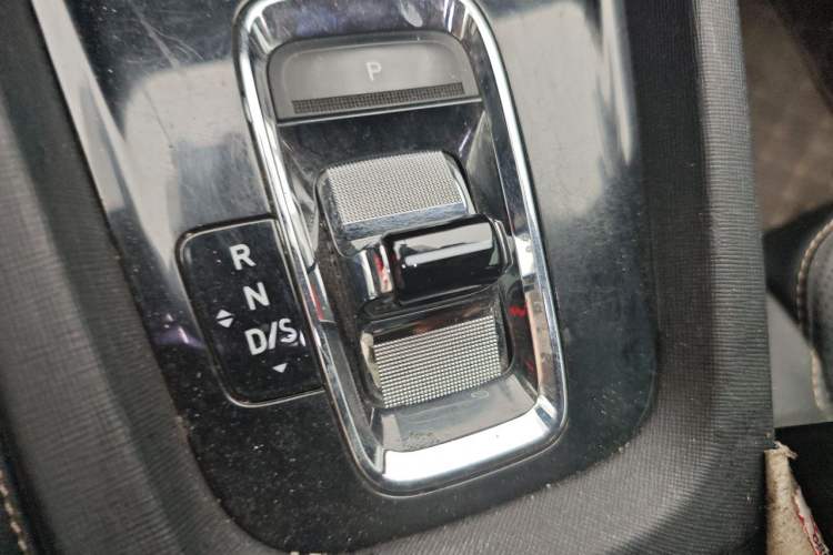 Used Skoda Octavia 2021 PRO TSI280 DSG Prestige Edition Gear Lever