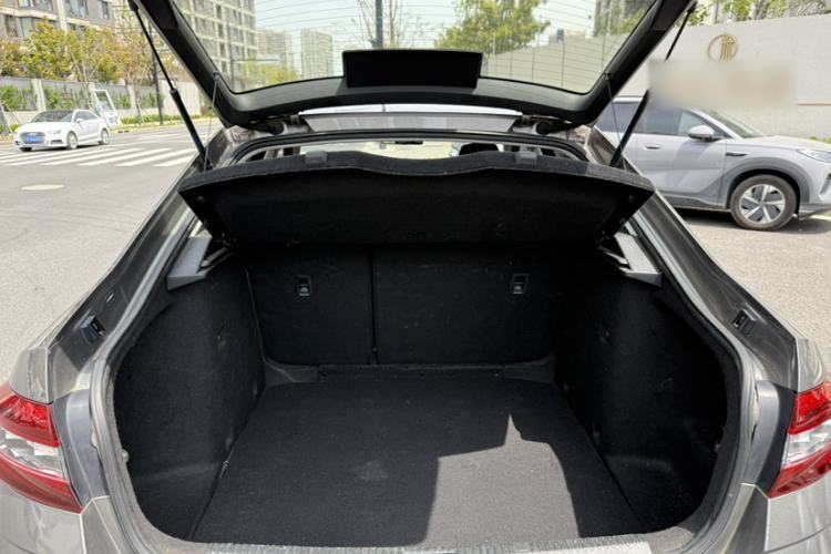 Used Skoda Octavia 2021 1.5L Automatic Comfort Edition Interior 5